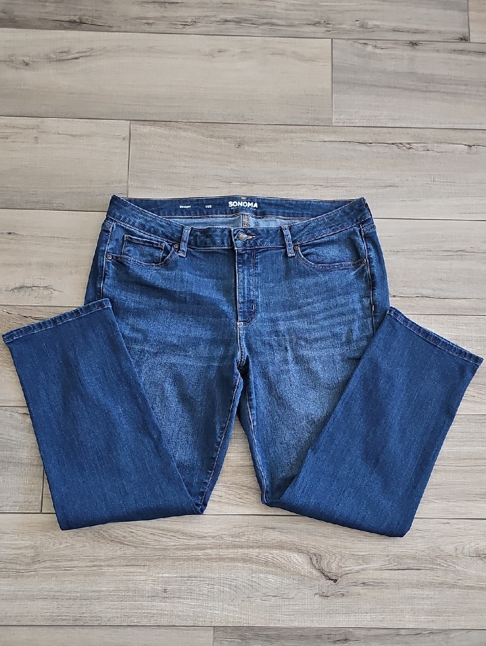 Sonoma Goods For Life Mid Rise Straight Leg Jeans Dark Medium Indigo 16S - Picture 3 of 6